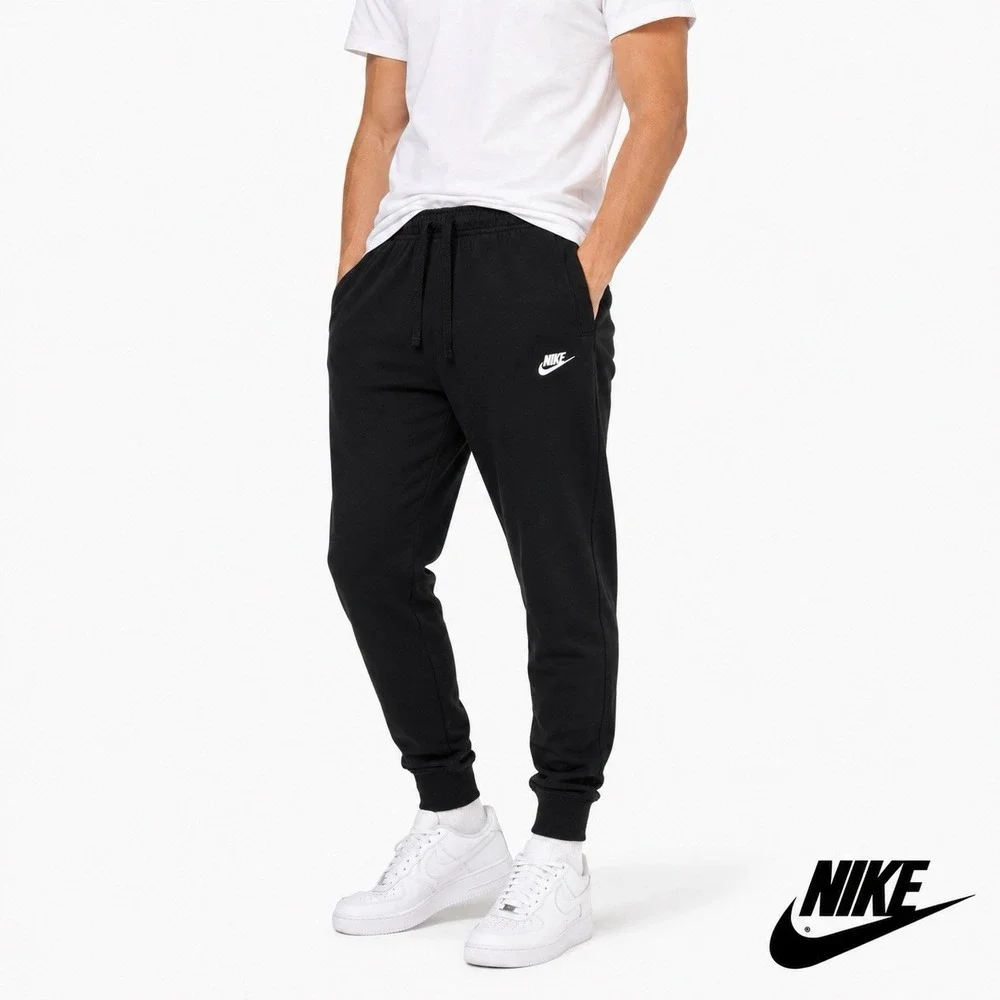 Nike sportswear club